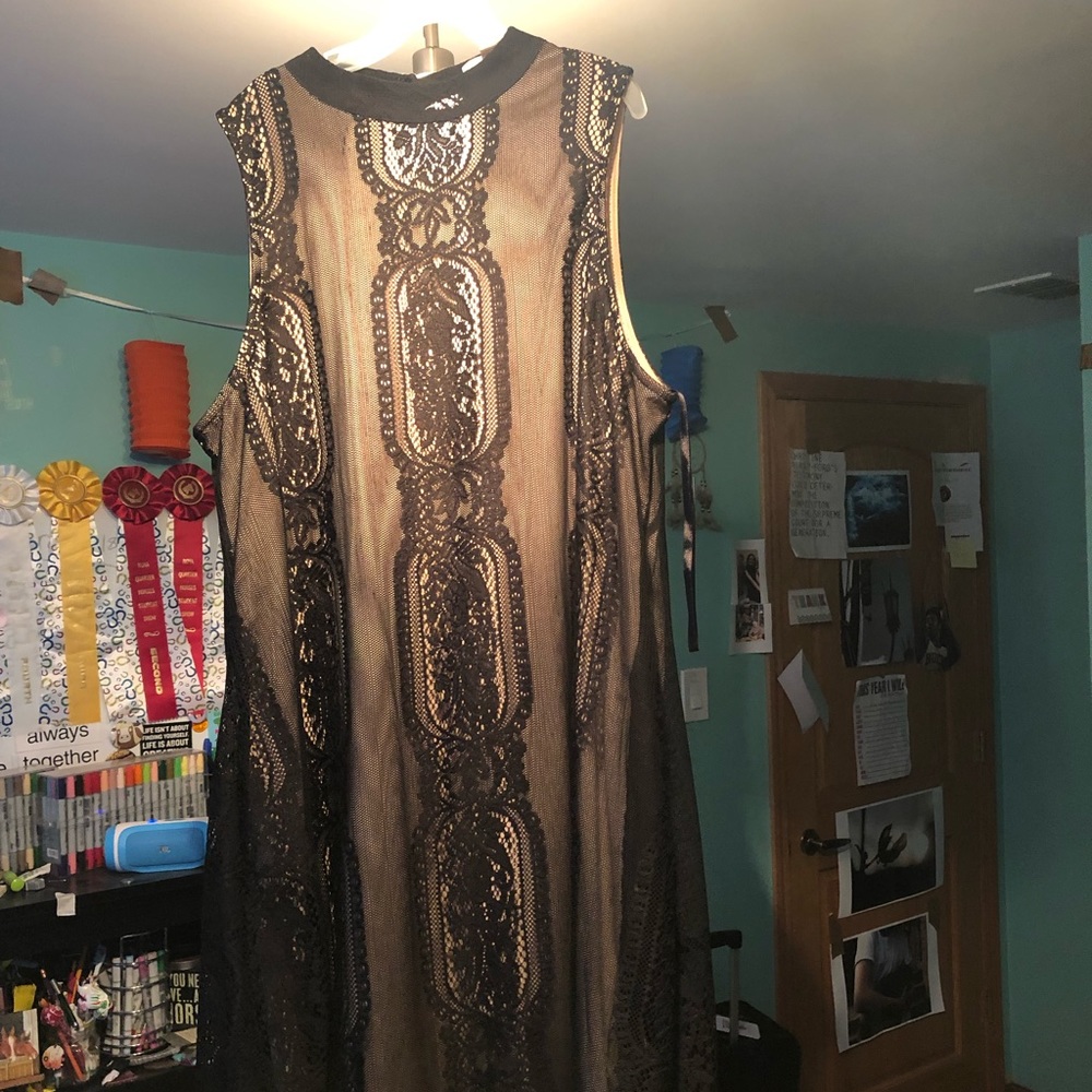 Juniors Large Lace Dress